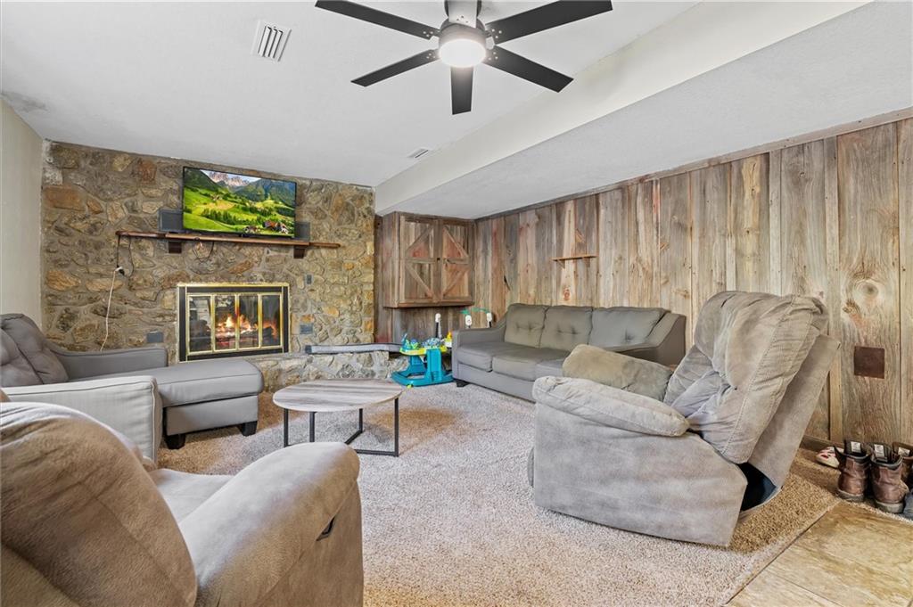 506 Grandview Street Property Photo 5