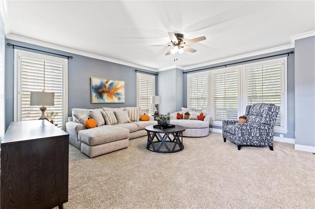 324 Nw Bradford Street Property Photo 9