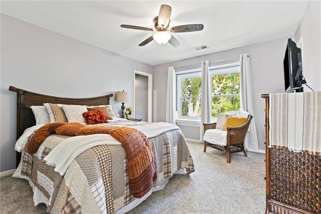 324 Nw Bradford Street Property Photo 25