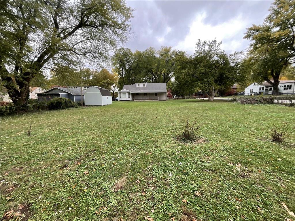 1201 W 31 Street Property Photo 4