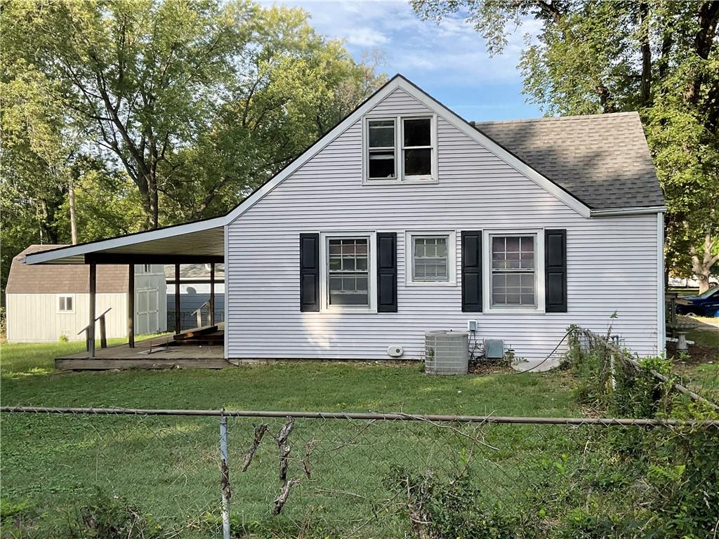 1201 W 31 Street Property Photo 6