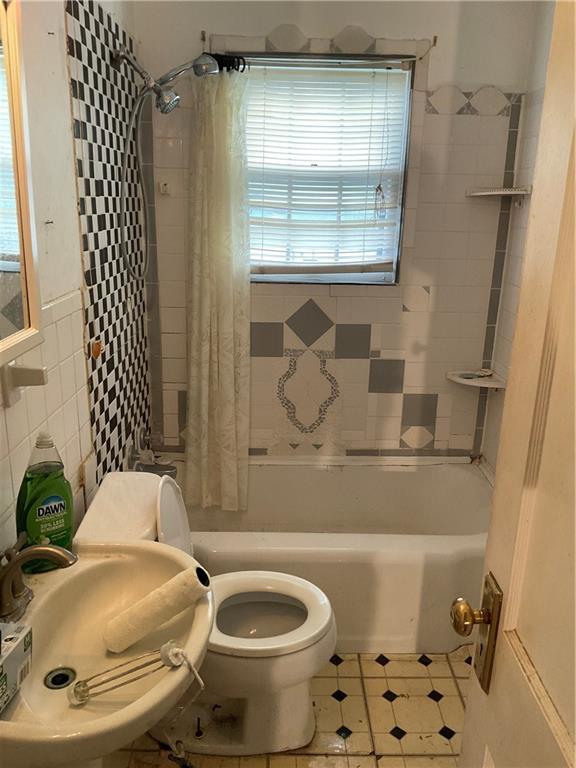 1201 W 31 Street Property Photo 15