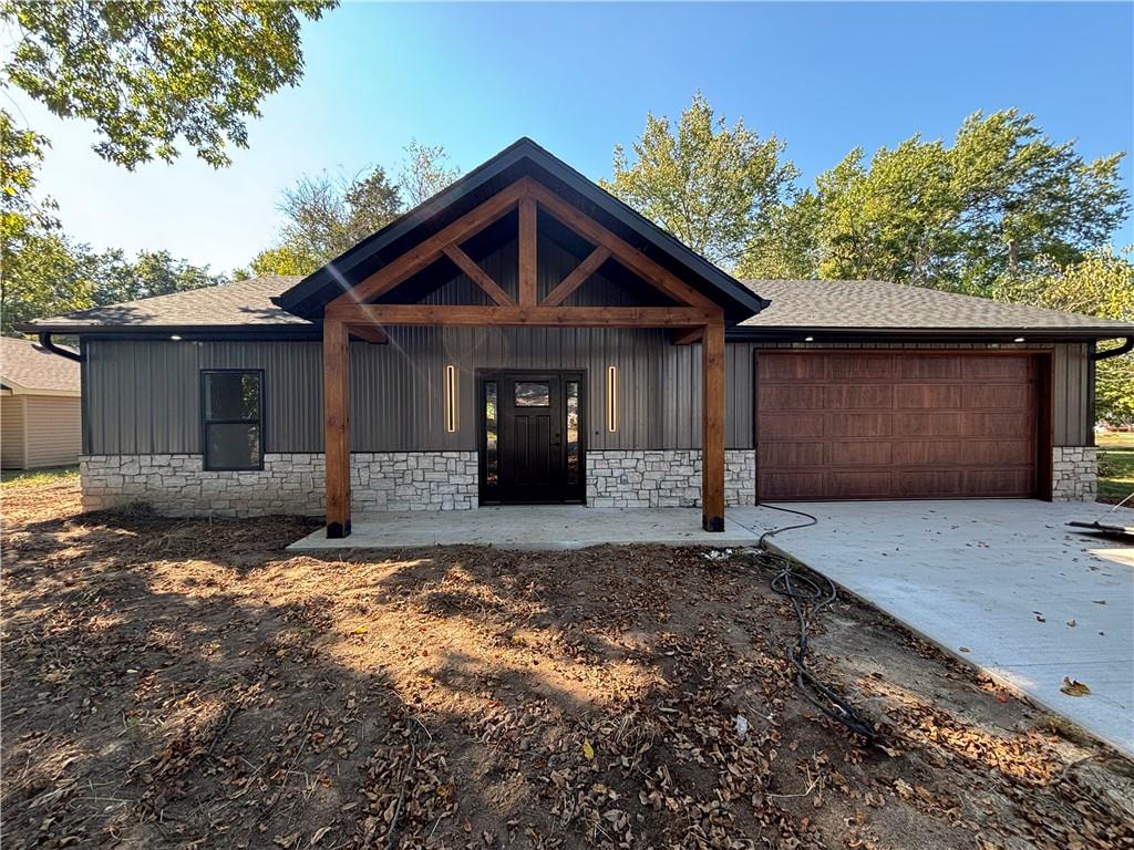 103 N Cherokee Street Property Photo 1