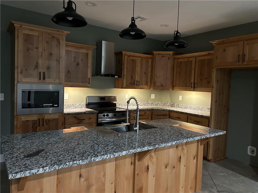 103 N Cherokee Street Property Photo 6