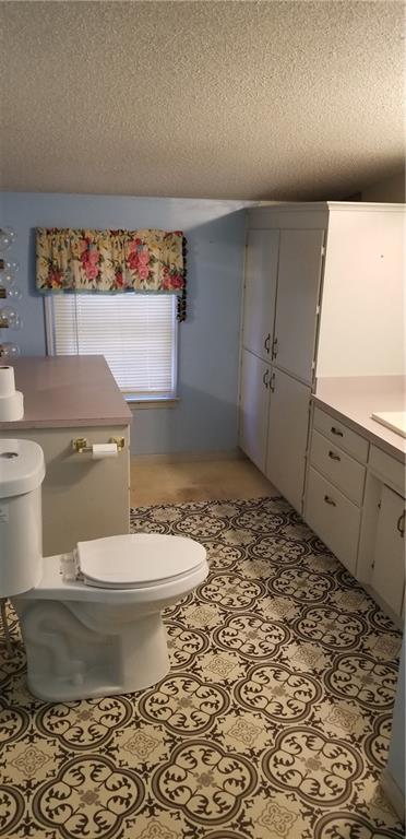 1211 S Osage Street Property Photo 20