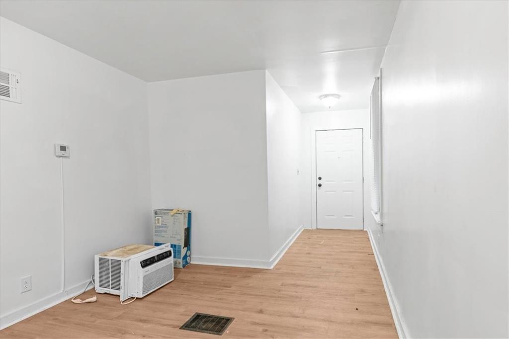 115 Saratoga Avenue Property Photo 3