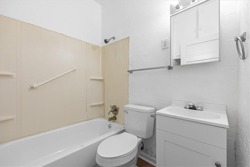 115 Saratoga Avenue Property Photo 12