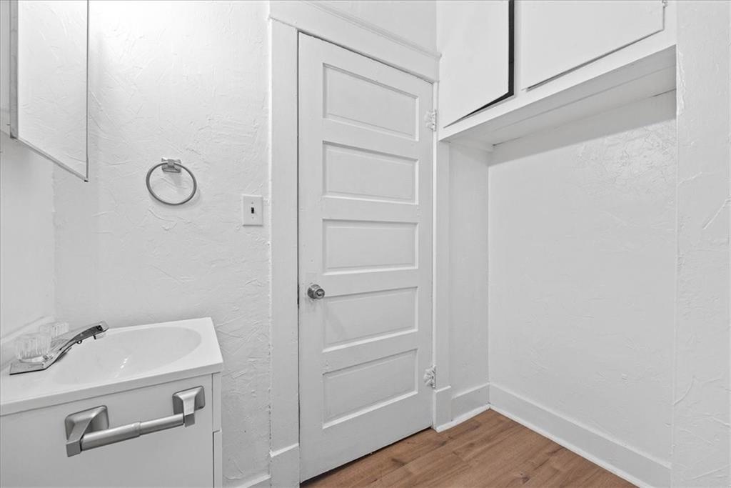 115 Saratoga Avenue Property Photo 13