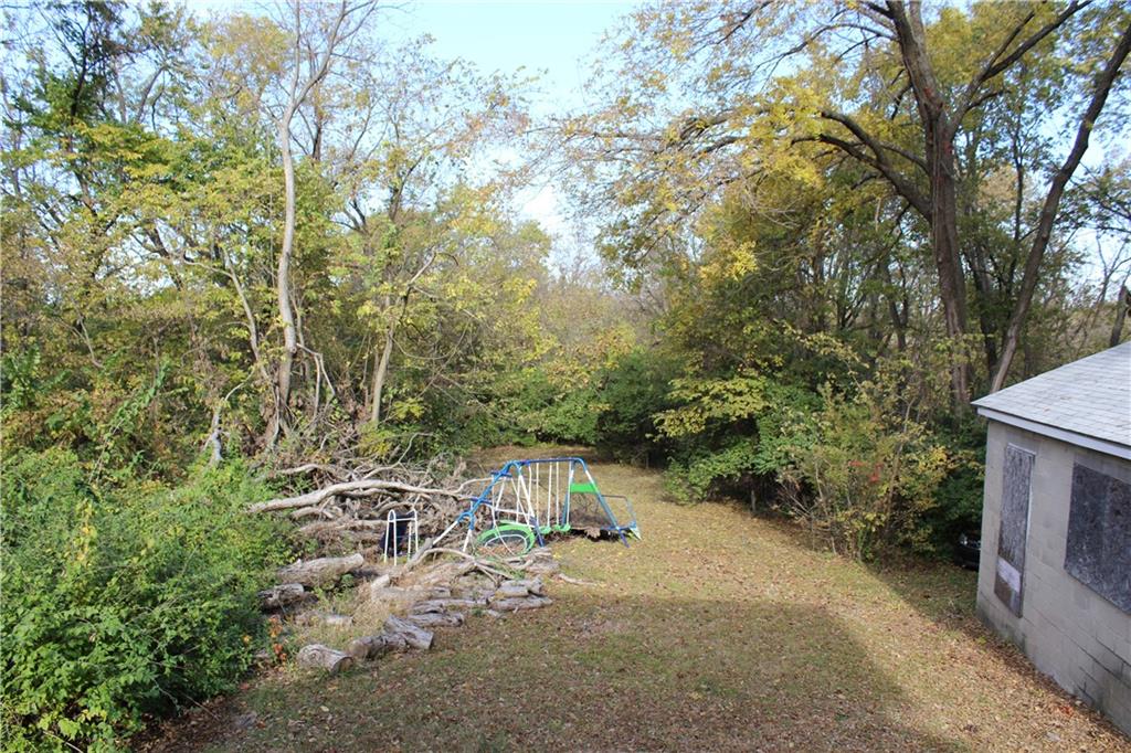 5130 Muncie Drive Property Photo 3