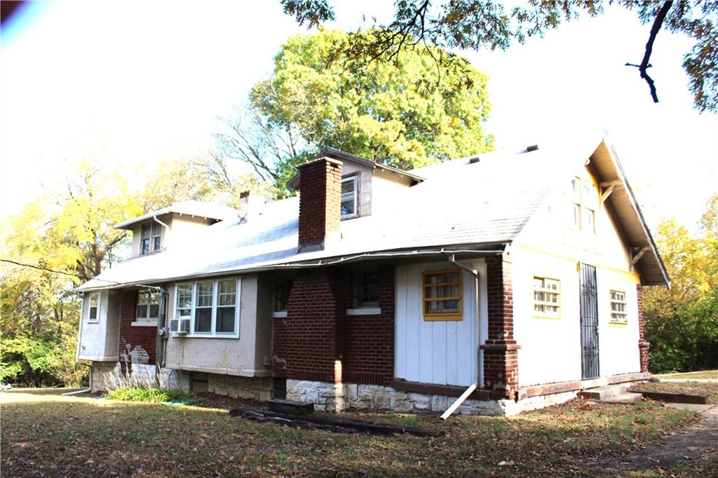 5130 Muncie Drive Property Photo 4