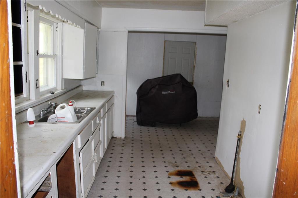 5130 Muncie Drive Property Photo 9