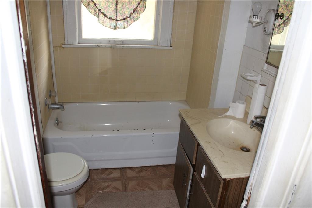 5130 Muncie Drive Property Photo 13