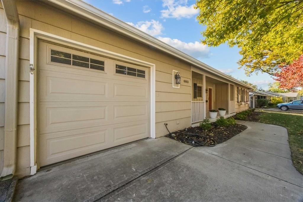 4803 W 78th Terrace Property Photo 9