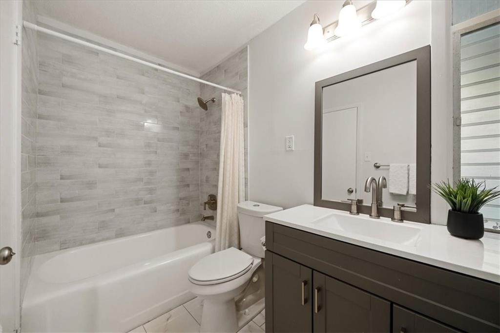 4803 W 78th Terrace Property Photo 58