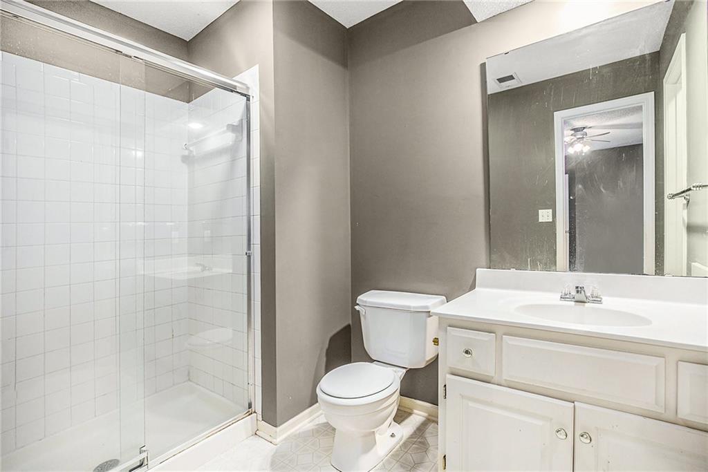 11308 W 143rd Terrace Property Photo 8