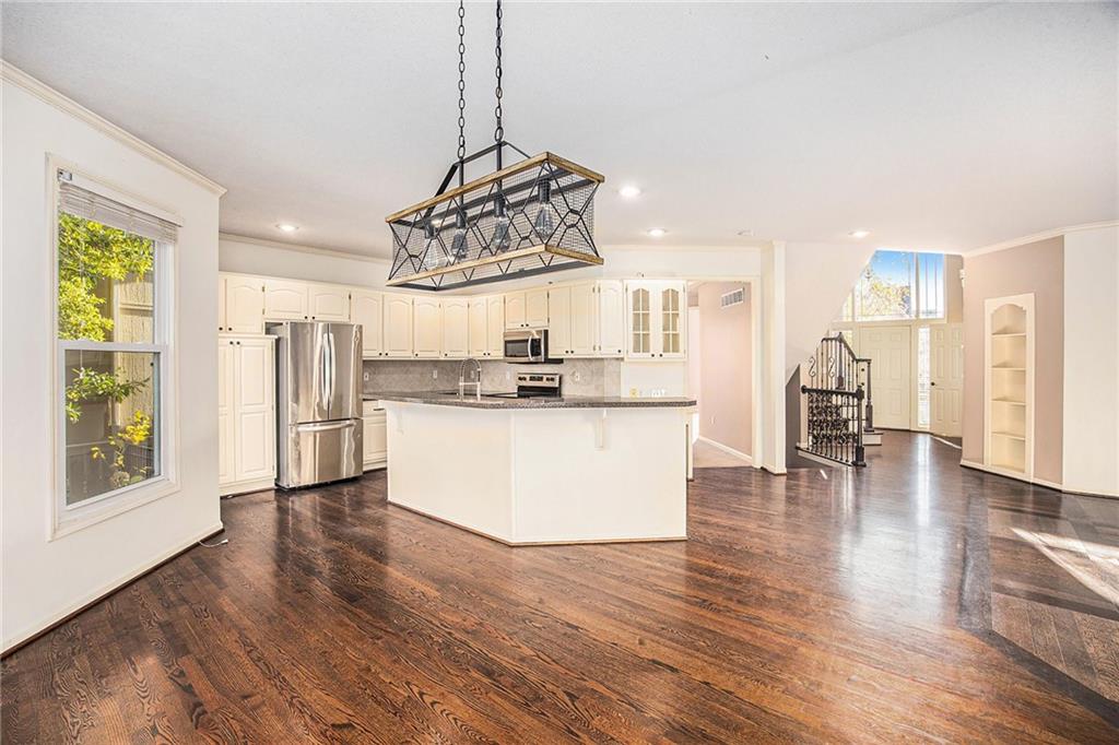 11308 W 143rd Terrace Property Photo 23