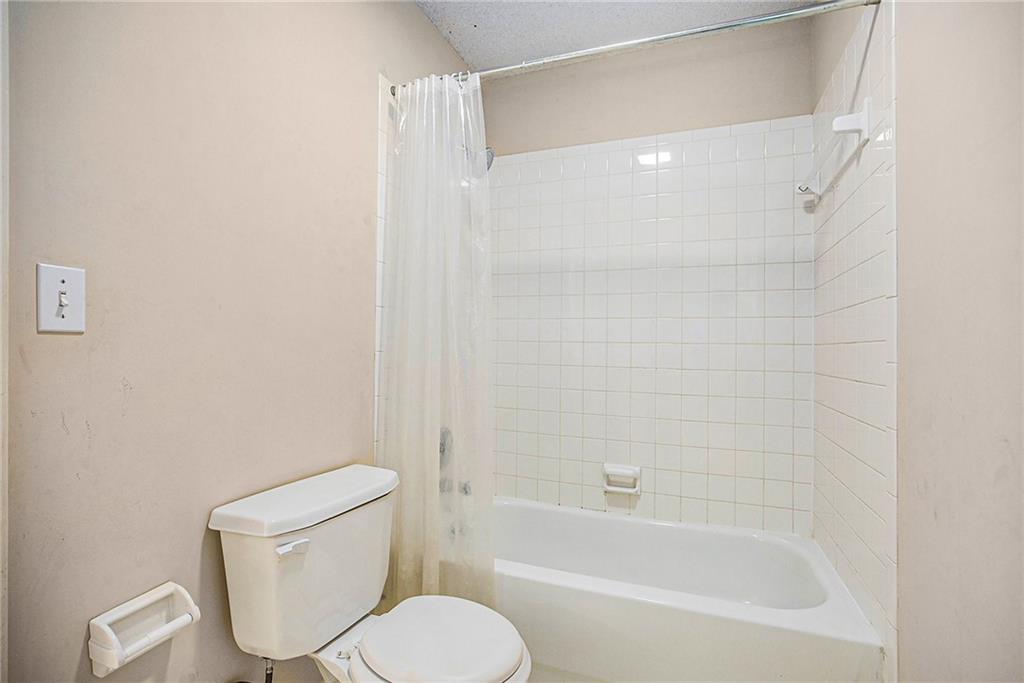 11308 W 143rd Terrace Property Photo 26