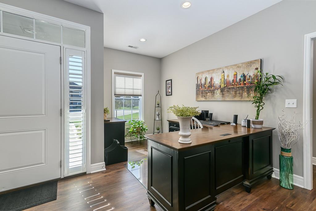 2809 E Cedar Place Property Photo 7