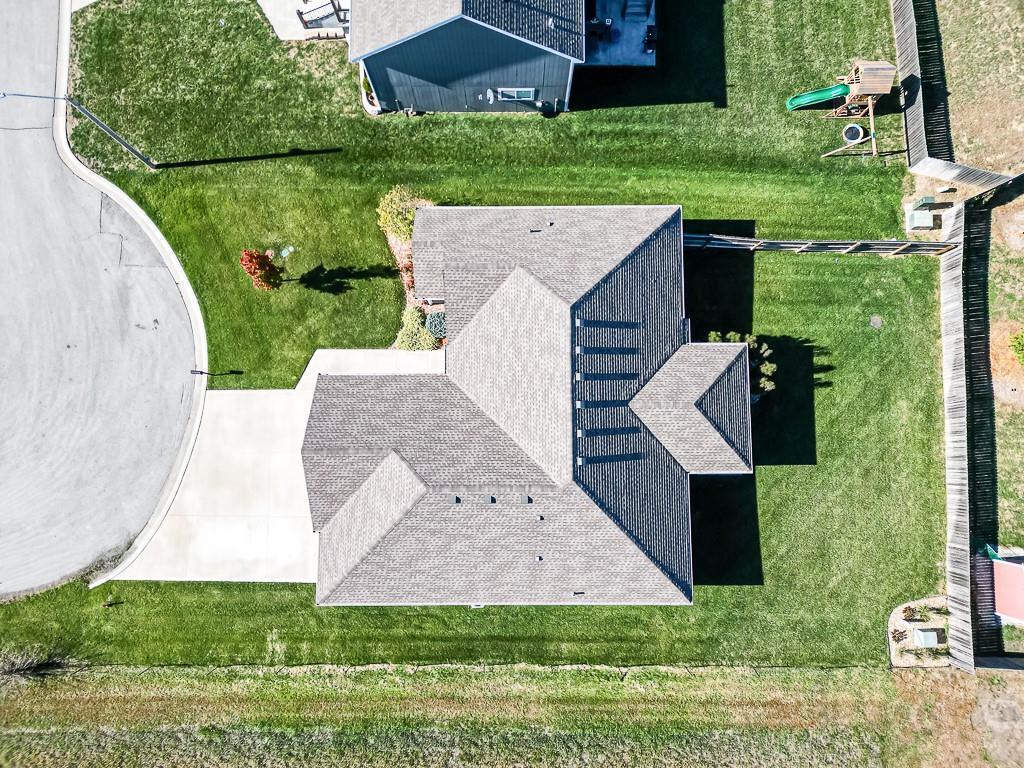 2809 E Cedar Place Property Photo 26