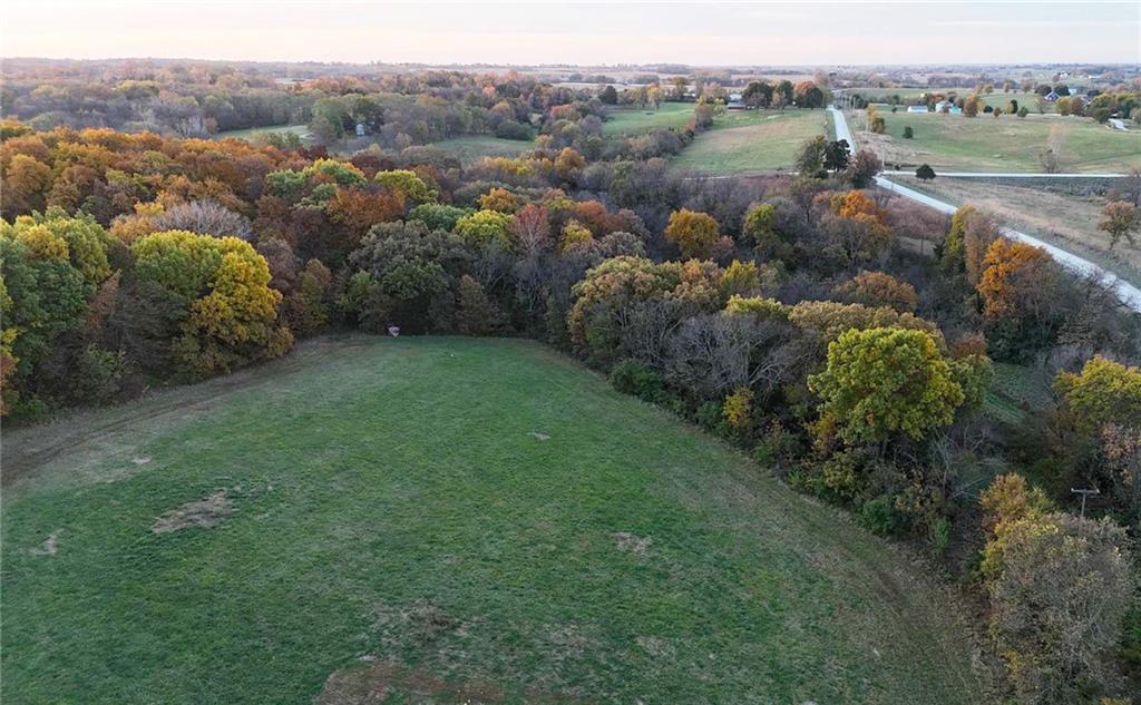 2727 Sw Springtown Road Property Photo 3