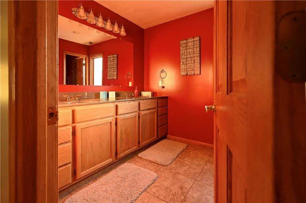 2727 Sw Springtown Road Property Photo 37