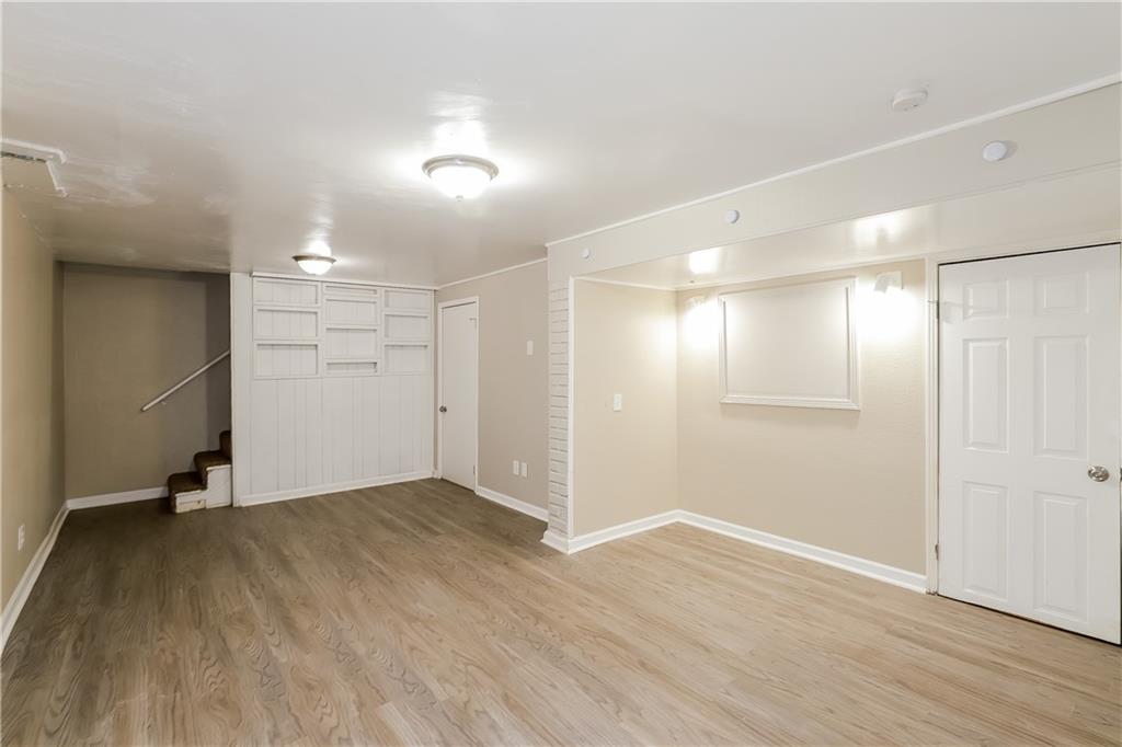 12518 E 49th Street Property Photo 3