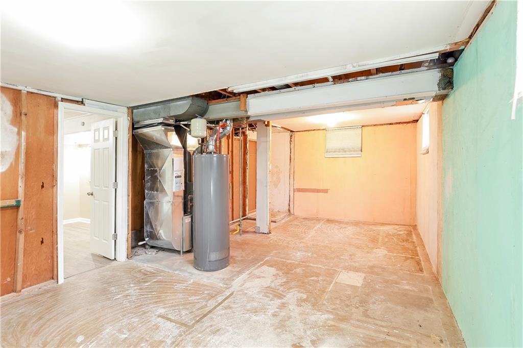 12518 E 49th Street Property Photo 6