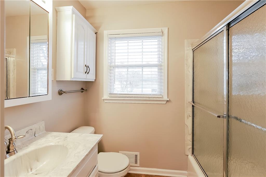 12518 E 49th Street Property Photo 7