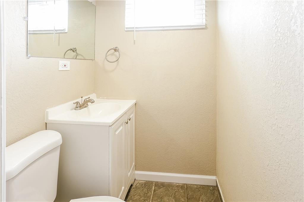 12518 E 49th Street Property Photo 9