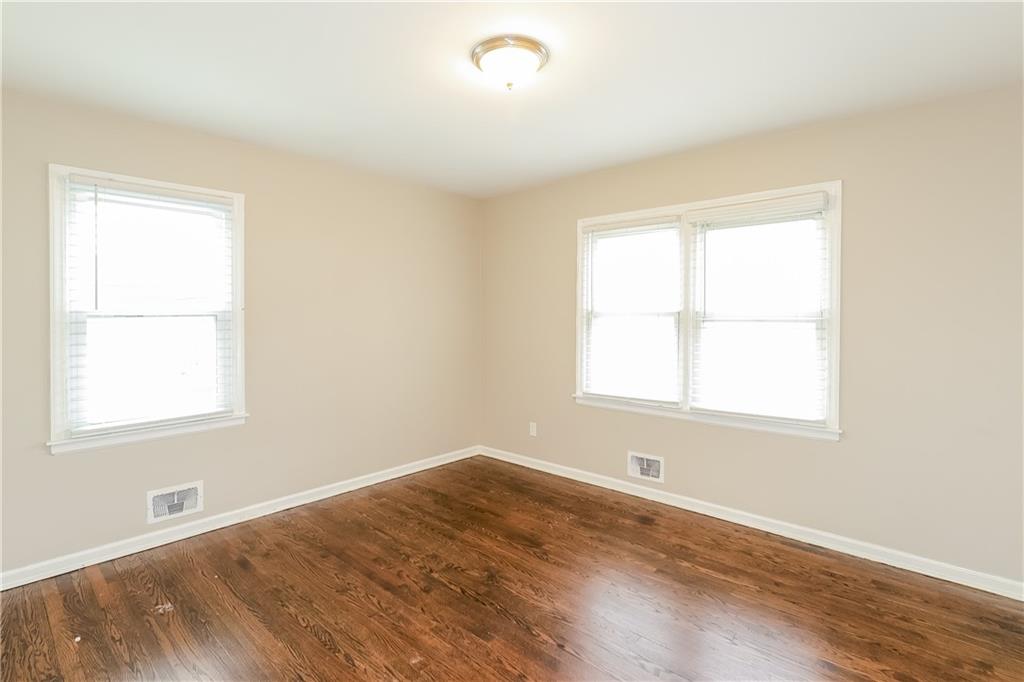 12518 E 49th Street Property Photo 12