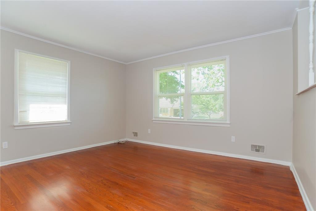 16016 E 37th Terrace Property Photo 2