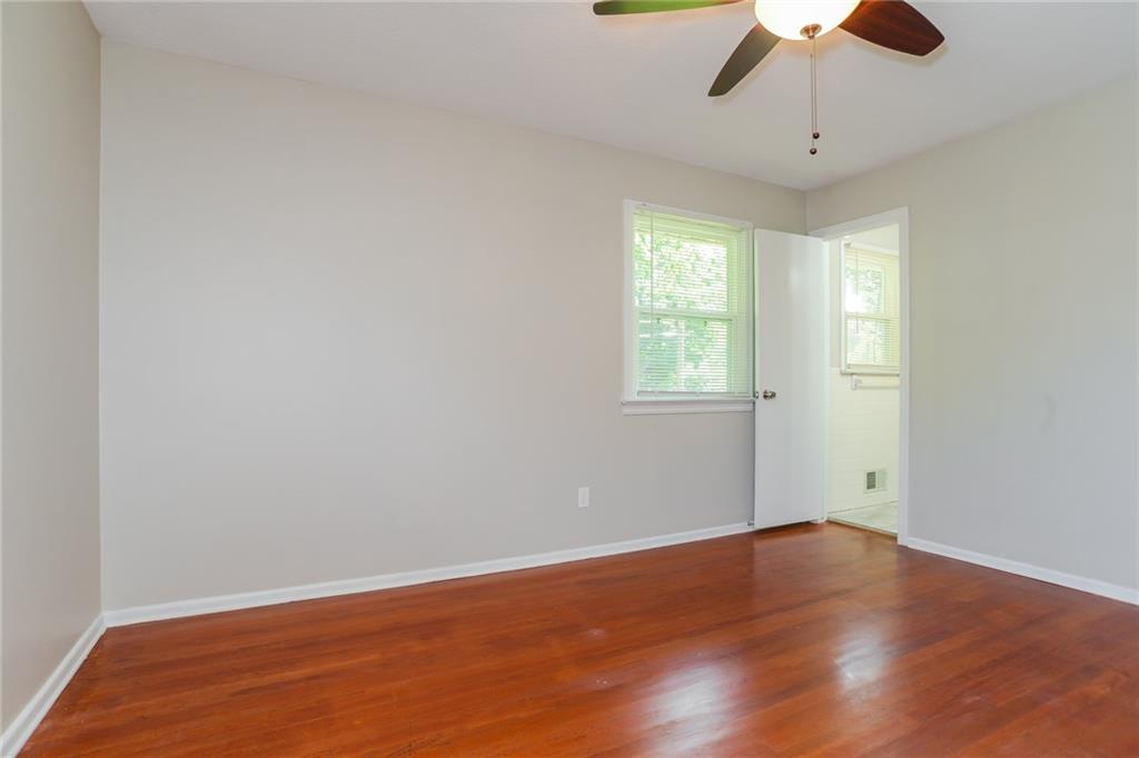 16016 E 37th Terrace Property Photo 8