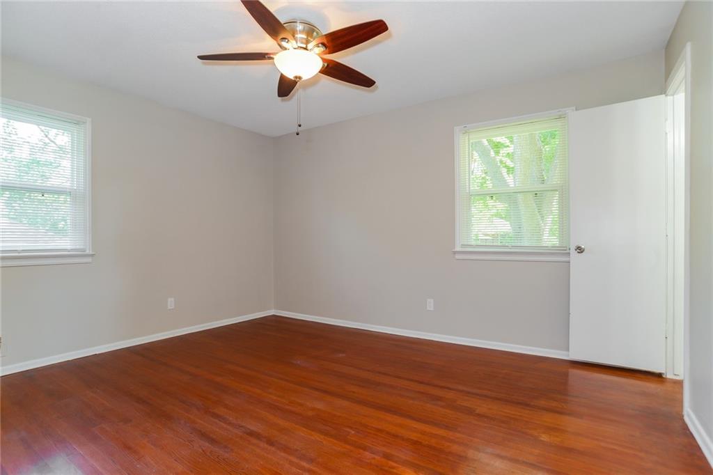 16016 E 37th Terrace Property Photo 9