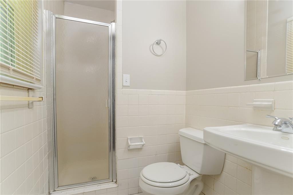 16016 E 37th Terrace Property Photo 10