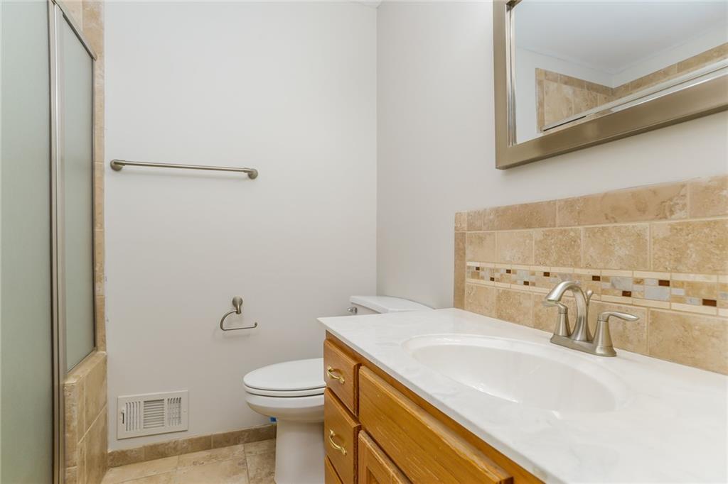 16016 E 37th Terrace Property Photo 13