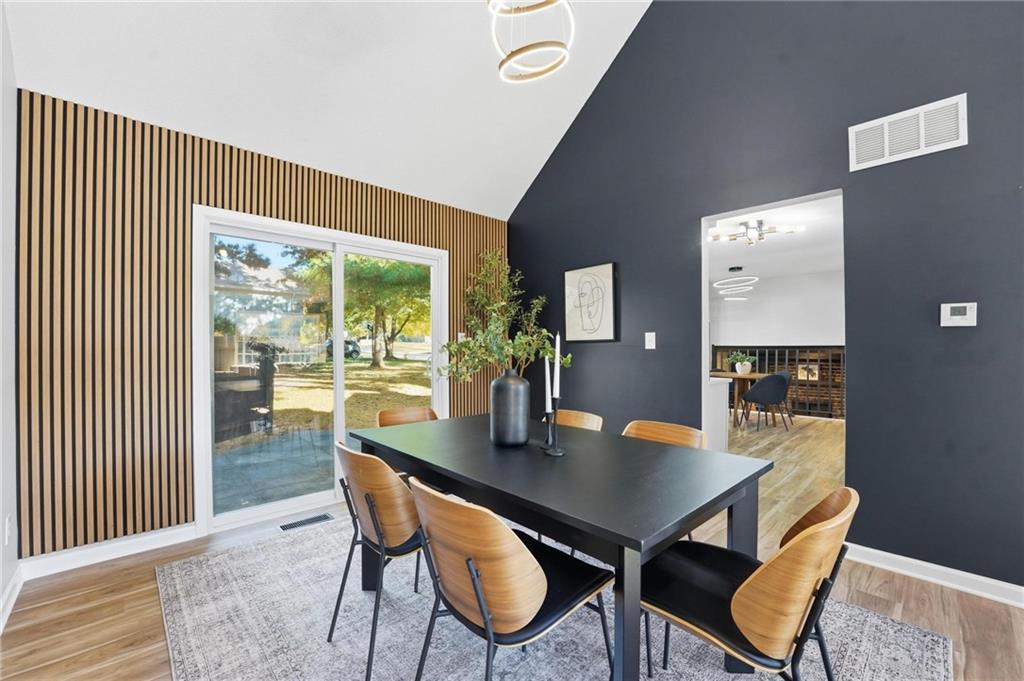 7904 Rosehill Road Property Photo 12