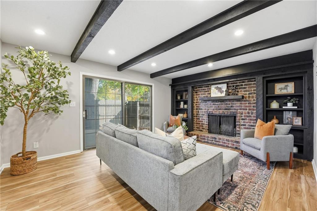 7904 Rosehill Road Property Photo 17