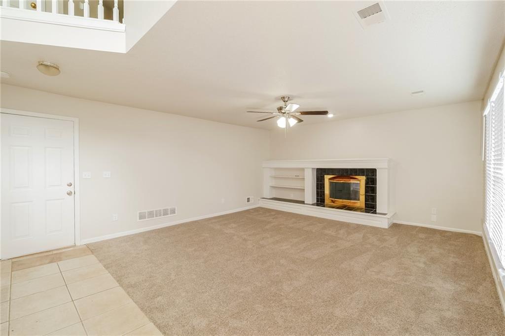 7201 E 134th Terrace Property Photo 2