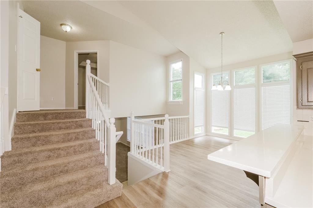 7201 E 134th Terrace Property Photo 3