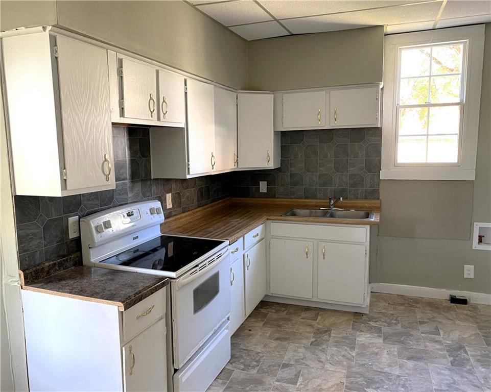 112-114 W Franklin Street Property Photo 12