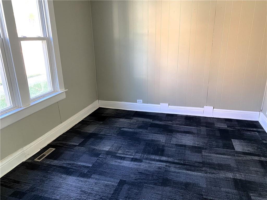 112-114 W Franklin Street Property Photo 14