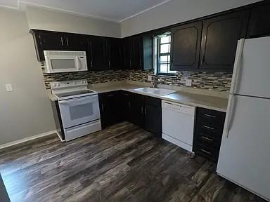 200 Ne Knox Street Property Photo 6