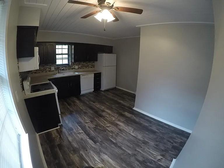 200 Ne Knox Street Property Photo 7