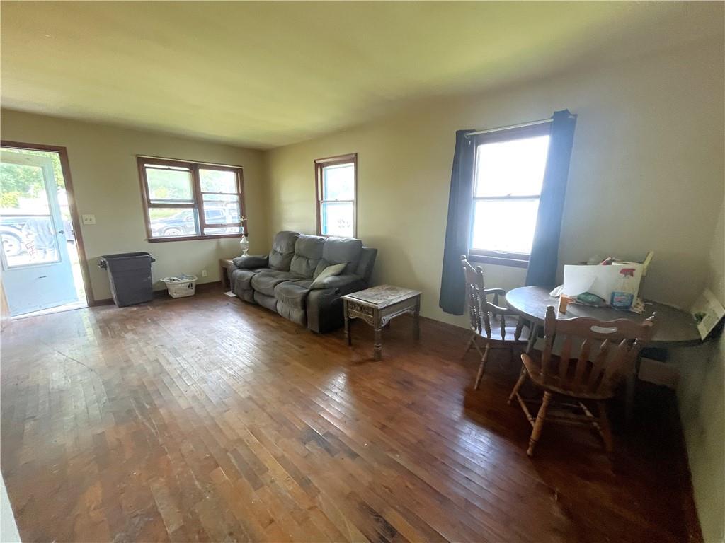 417 Ash Street Property Photo 9