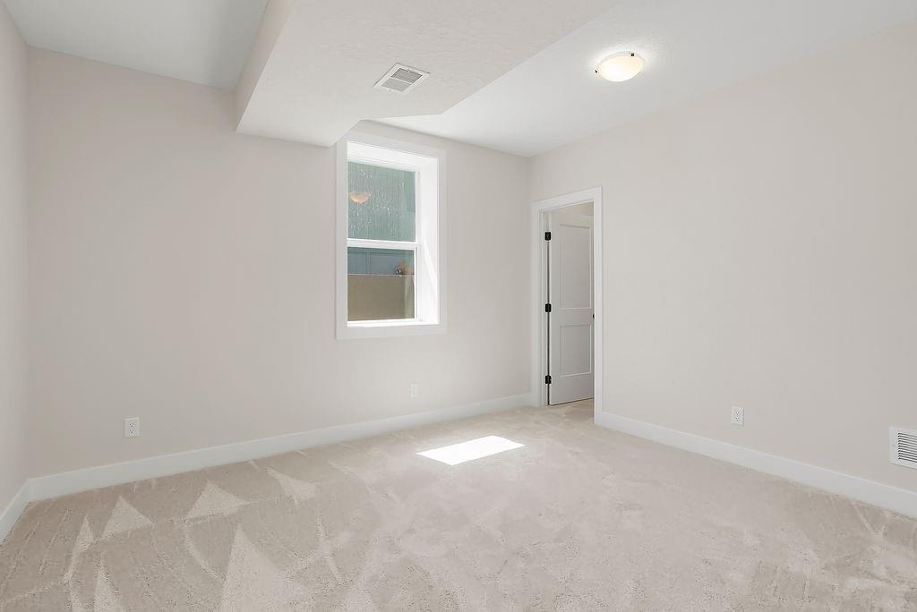 2407 W 177th Terrace Property Photo 30
