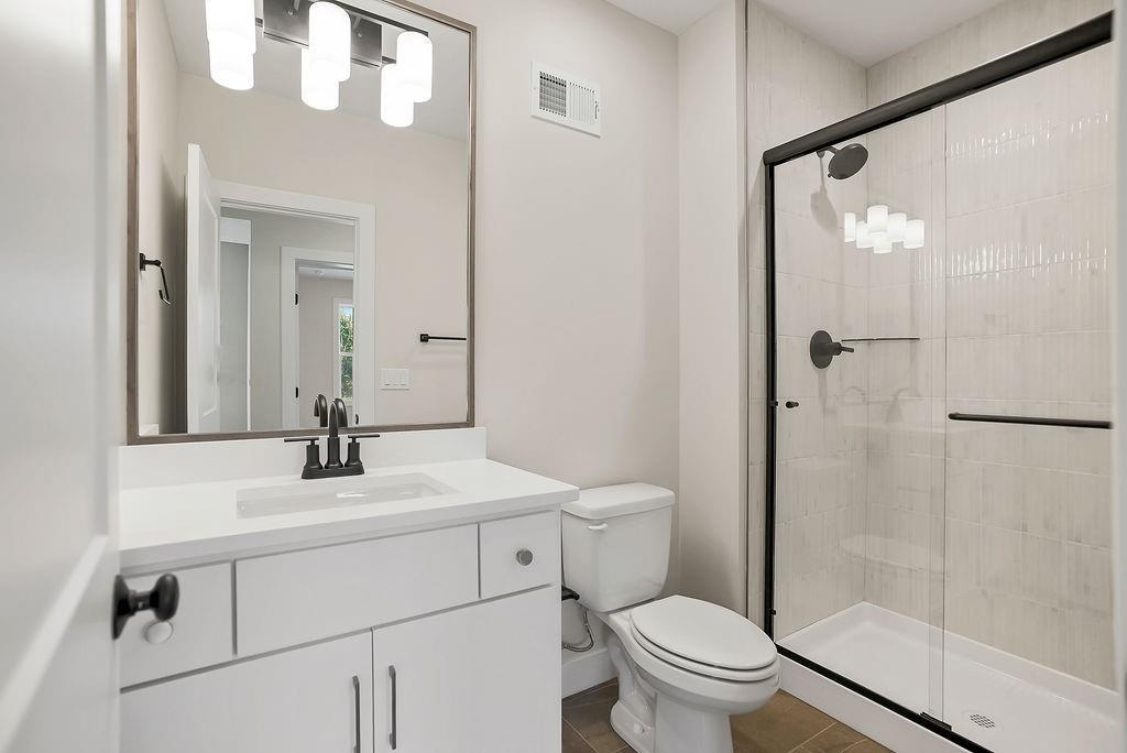 2407 W 177th Terrace Property Photo 32