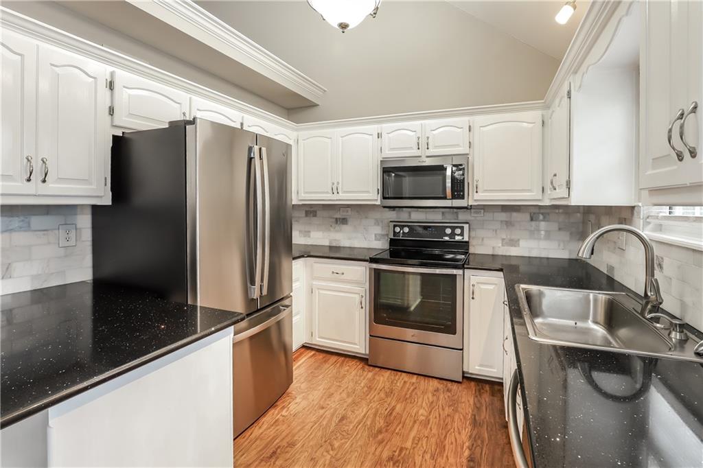 3401 Nw 85th Street Property Photo 6