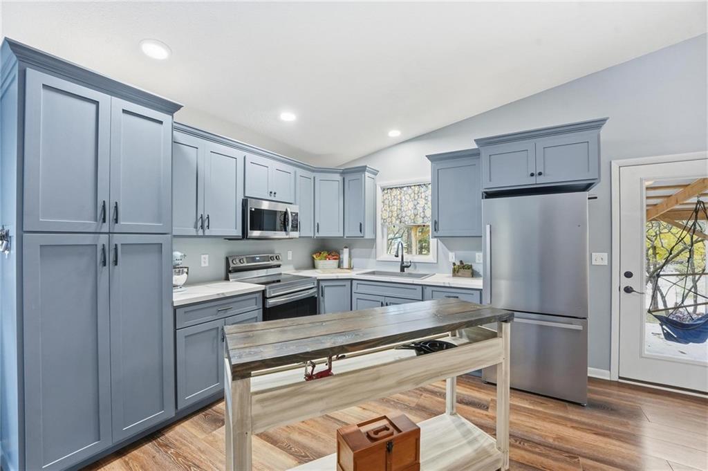 58 E Sugar Lake Cove Property Photo 4