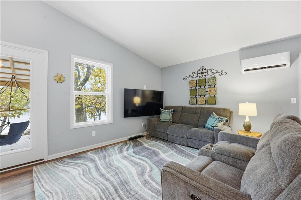 58 E Sugar Lake Cove Property Photo 6