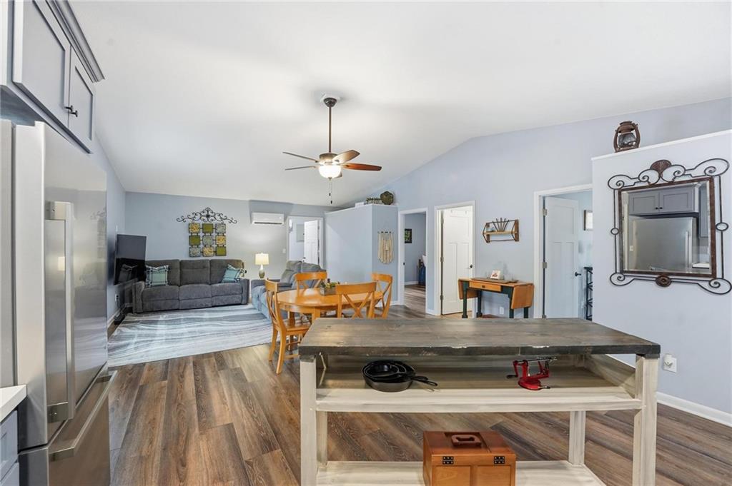 58 E Sugar Lake Cove Property Photo 11